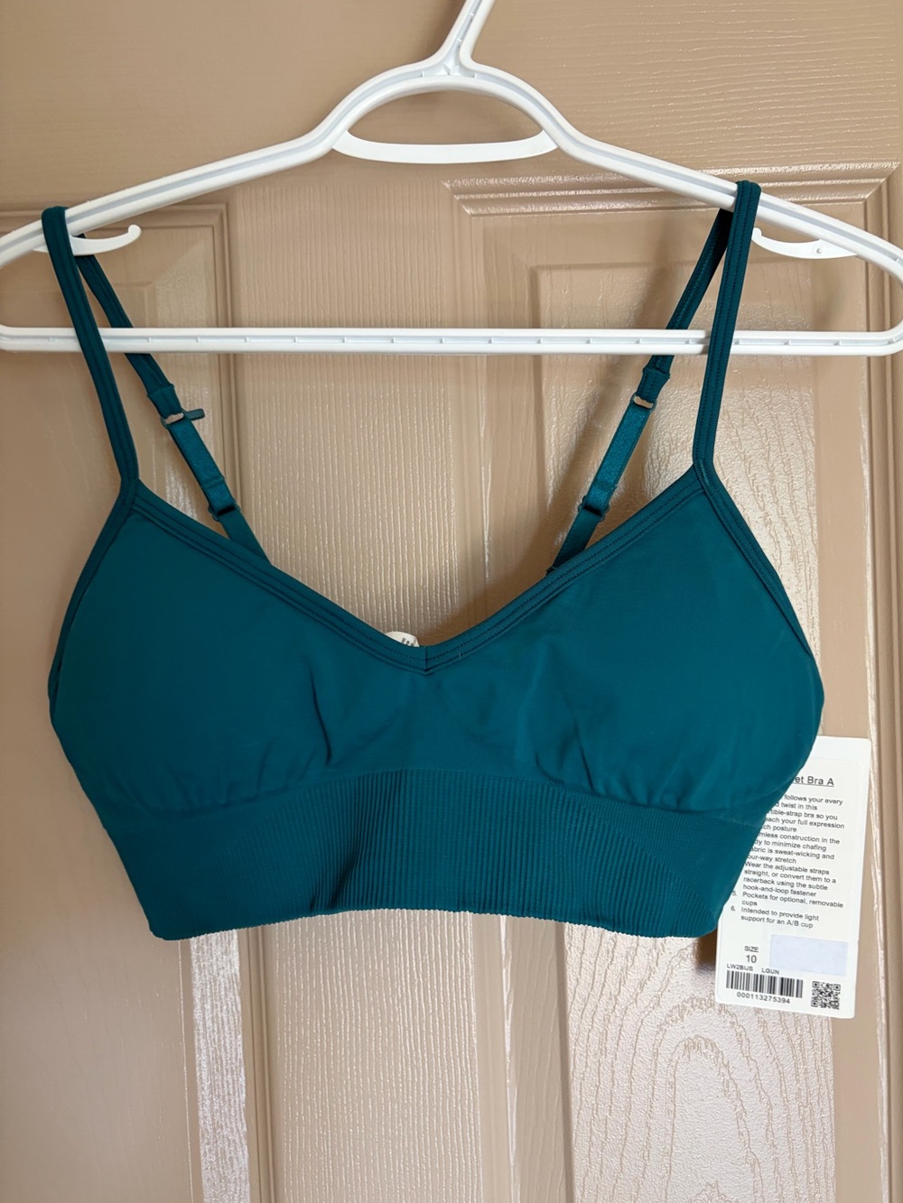 New with tags Lululemon ebb to street bra size 10. Cup A-B